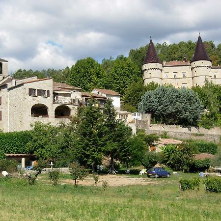 Location De Gites Les Sources Chambonas/Les Vans Exterior photo